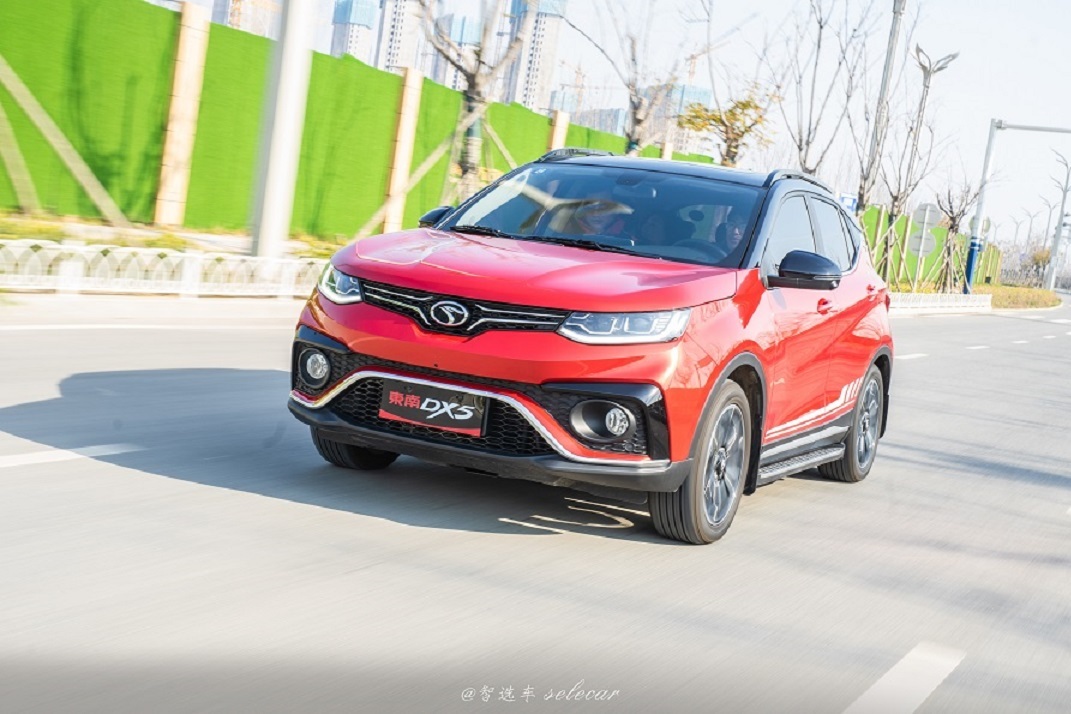 6.99萬(wàn)起，1.5T+CVT+前后獨(dú)立懸掛，試駕東南DX5