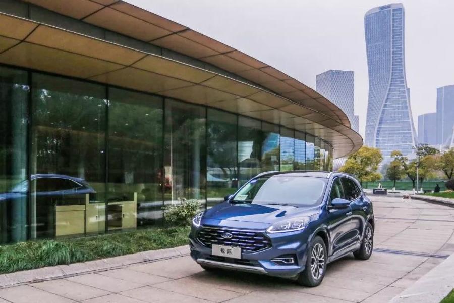 福特終于有新SUV了！2.0T+8AT名不虛傳，7.5秒破百
