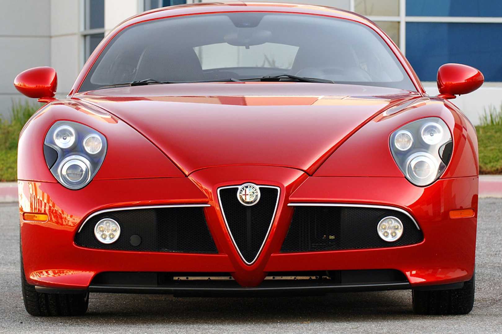 #經典車型#行走的藝術品Alfa Romeo 8C