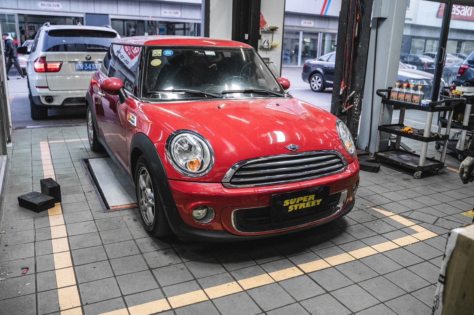 MINI ONE更換博世剎車盤片泰明頓剎車盤