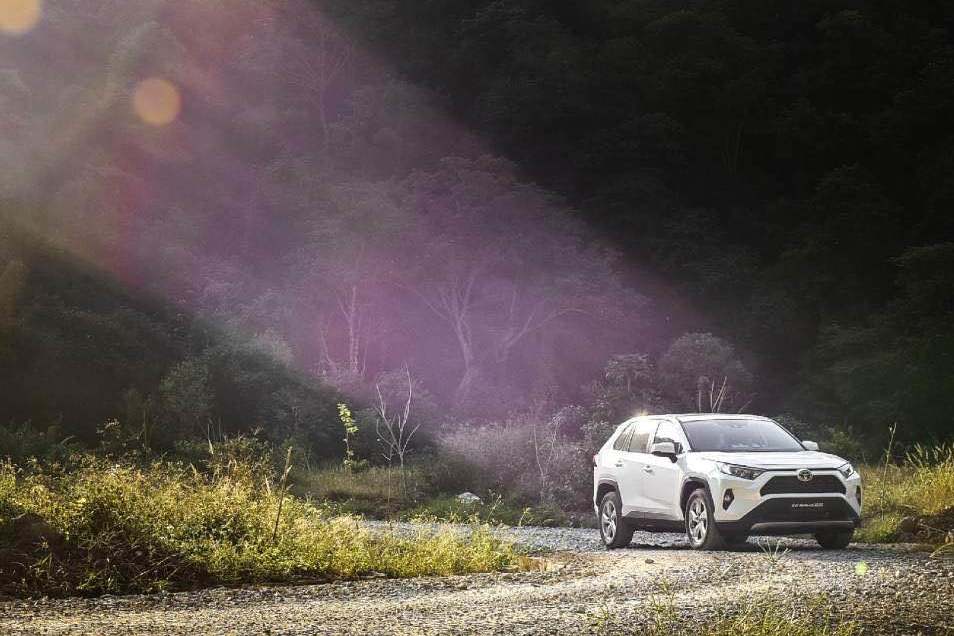 RAV4榮放王者之風(fēng)，強(qiáng)勢(shì)助力車企逆流而上