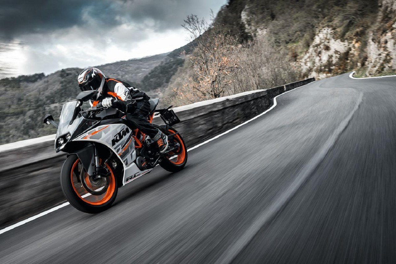 官宣：KTM RC390將引入國內市場，可惜變化不太大