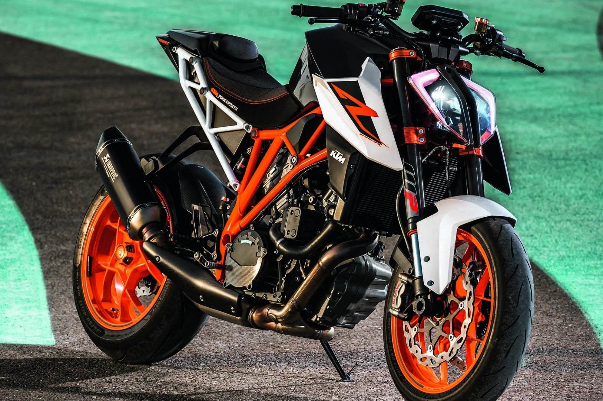 轻量级王者，2020 KTM 890 Duke R的六个特色