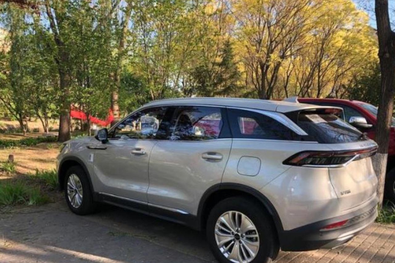 全新中大型SUV實(shí)車上鏡，BEIJING-X7上市在即