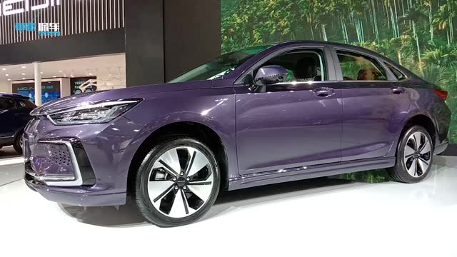北汽又亮“精品”家轎，車長4805mm，8.4S可破百，僅售15.99萬起