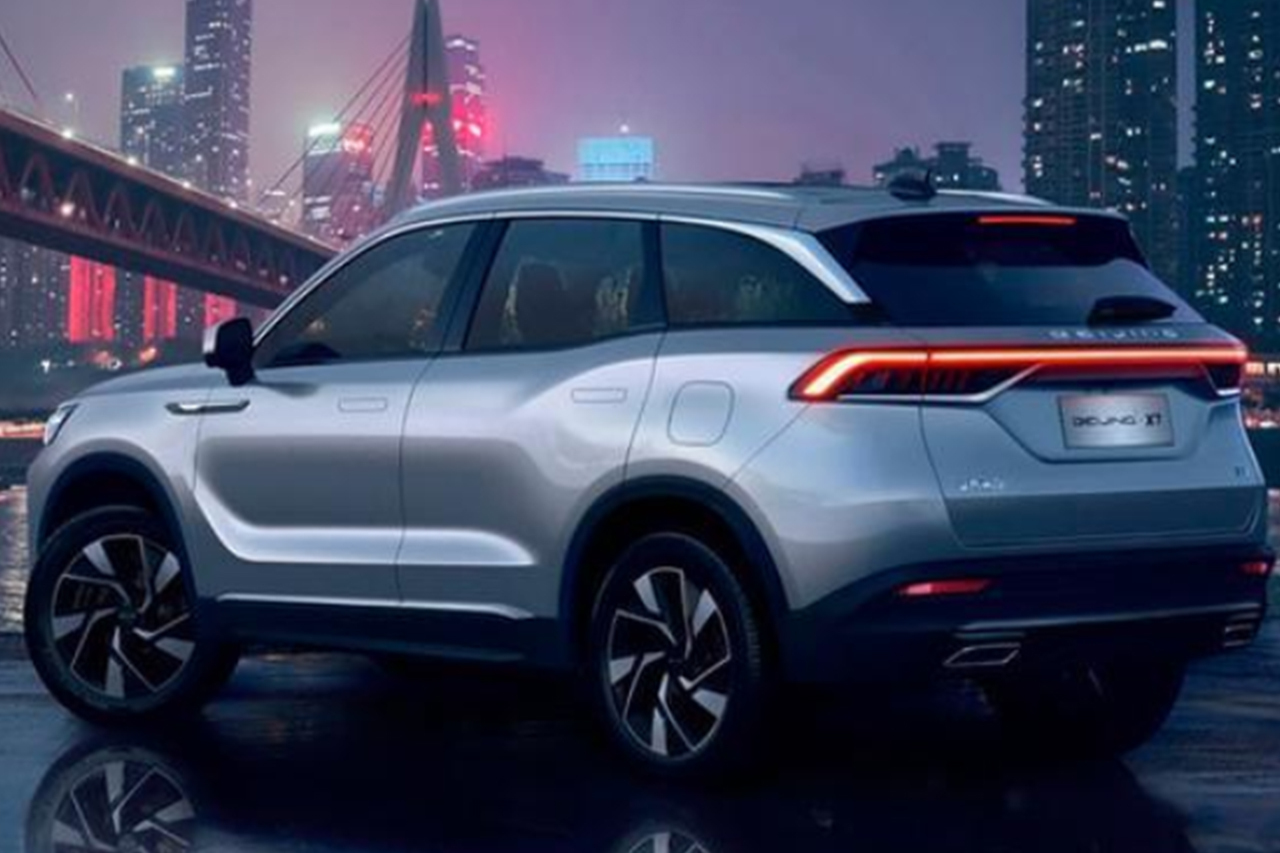 搭載L2級(jí)自動(dòng)駕駛BEIJING-X7 定位為中型SUV