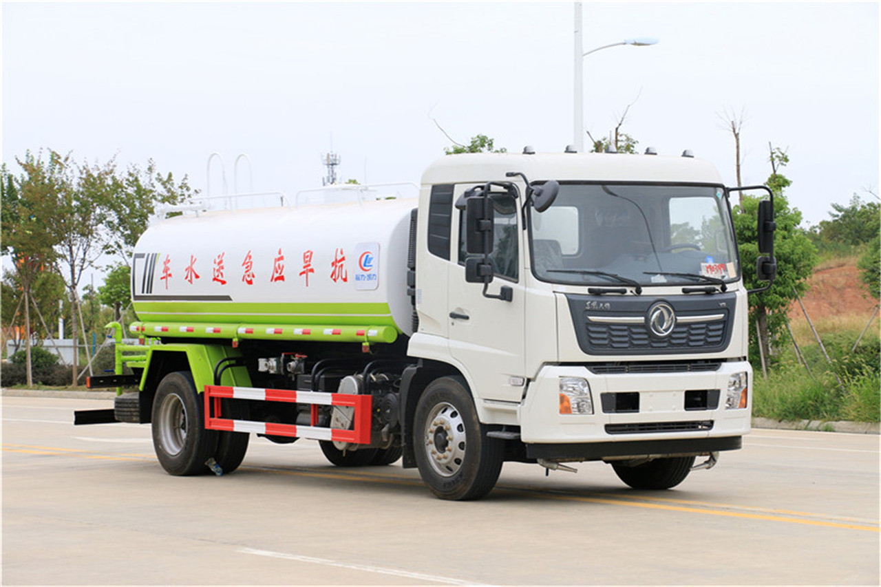 國六天錦15噸綠化灑水車多少錢一臺(tái)，灑水車水泵取力器配件價(jià)格