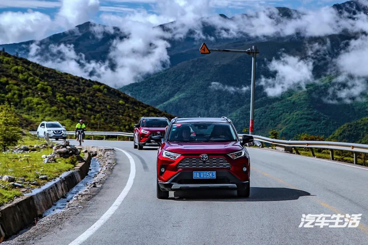 能上高原，能居家，难怪超千万人选RAV4｜试驾