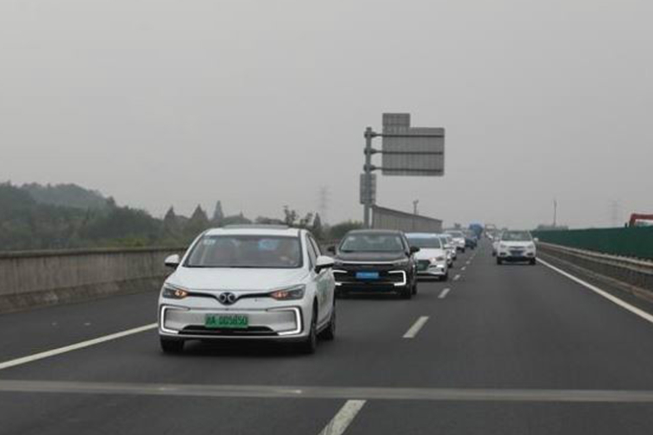 北汽新能源EX5，搭載科技配置打造極致駕乘體驗