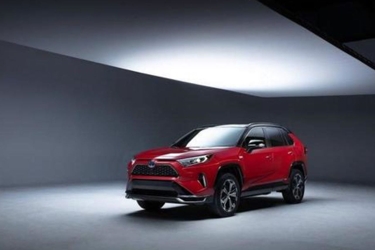 不到一个月，RAV4 PHV宣布暂停预订，电池的锅？