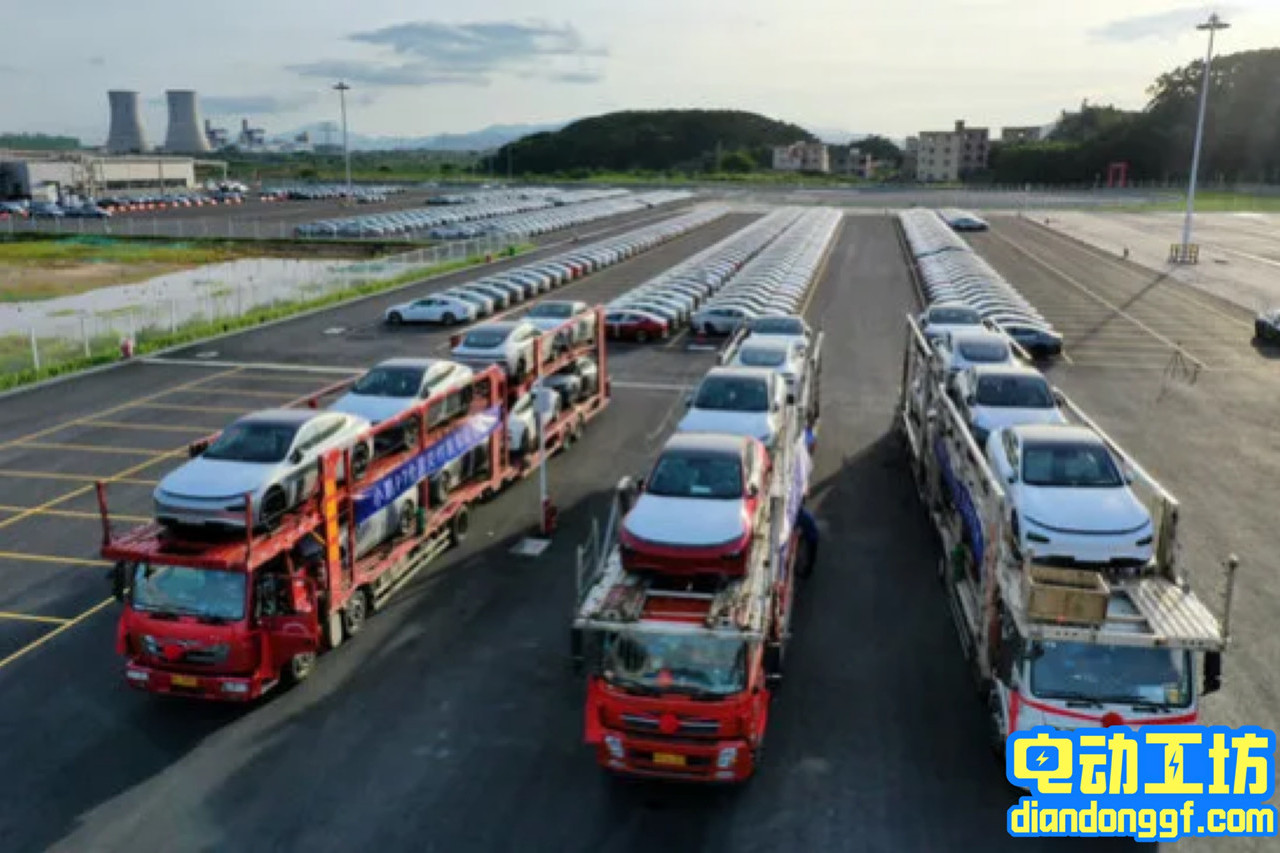 小鵬汽車P7：首批車型開始交付