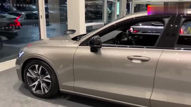 2020款沃爾沃S60 T5驚艷亮相，看到外觀和內(nèi)飾，買不買自己拿主意