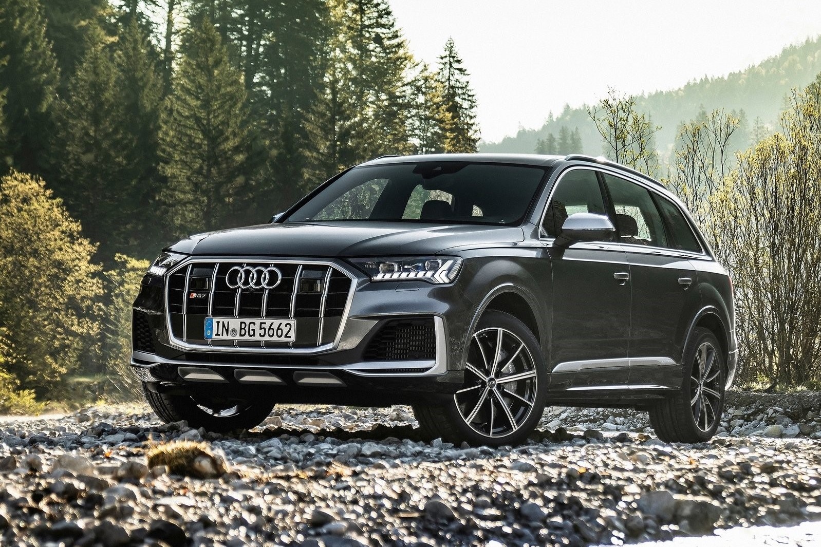 V8才是硬道理！簡(jiǎn)析全新奧迪SQ7 ＆ SQ8
