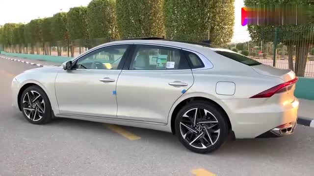 新車展示，實(shí)拍現(xiàn)代雅尊Azera V6版，顏值太高！