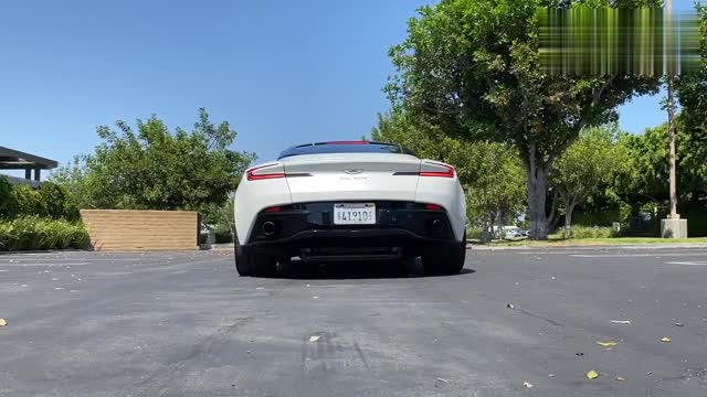 2020款阿斯頓馬丁DB11 AMR實(shí)車展示，近距離了解外觀與內(nèi)飾