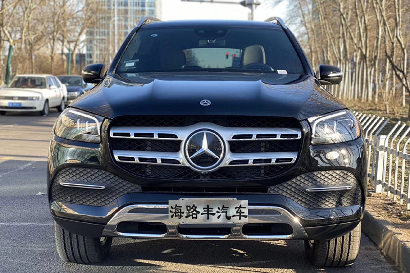 剛毅靈動的車身線條20款奔馳GLS450報價優(yōu)惠