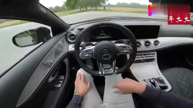 歐版奔馳AMG CLS53到店試駕，內(nèi)飾科技感十足