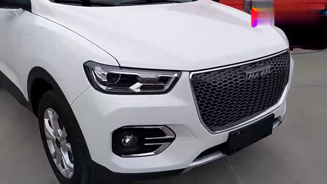 長(zhǎng)城哈弗H2s實(shí)拍，還不到10萬(wàn)的SUV，真是有價(jià)格又有實(shí)力！