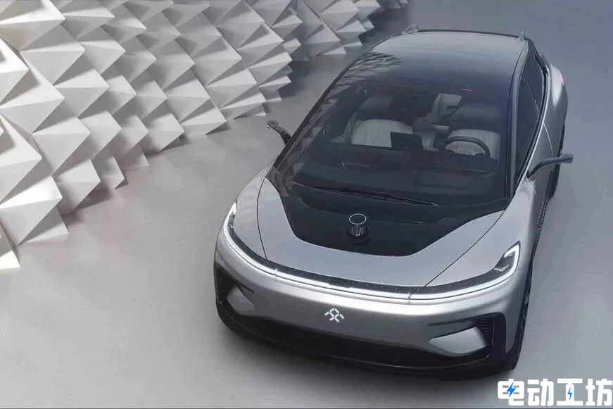 兩輛法拉第未來(lái)FF91原型車在網(wǎng)上拍賣