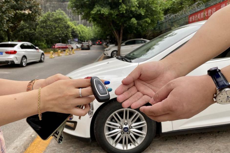 吃著火鍋保養(yǎng)車？長安福特“上門取送車”到底有多貼心！