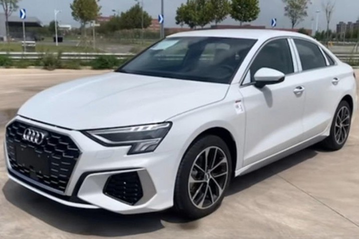 加長(zhǎng)又改名 國產(chǎn)全新奧迪A3L實(shí)車曝光