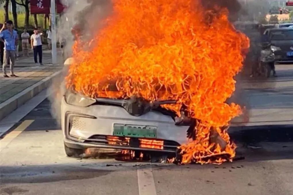 買臺新能源汽車又燃又炸？事故其實(shí)也可以避免