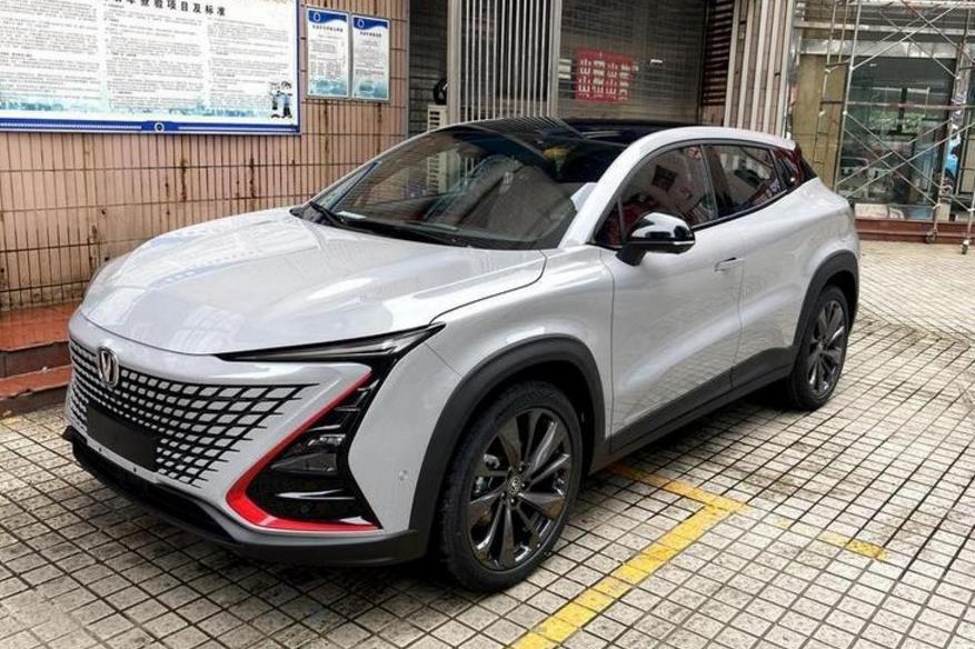 月銷破萬(wàn)輛，網(wǎng)紅SUV長(zhǎng)安UNI-T值得買嗎？車主道出實(shí)情