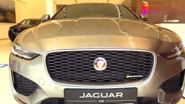 四驅(qū)轎車：2020款捷豹XE R Dynamic SE四驅(qū)版