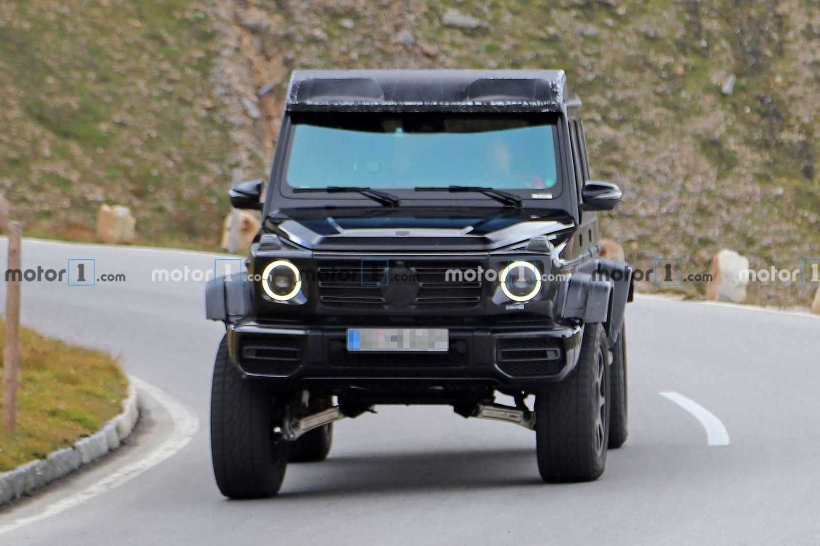 全新奔驰G级4X4²车型路试谍照曝光