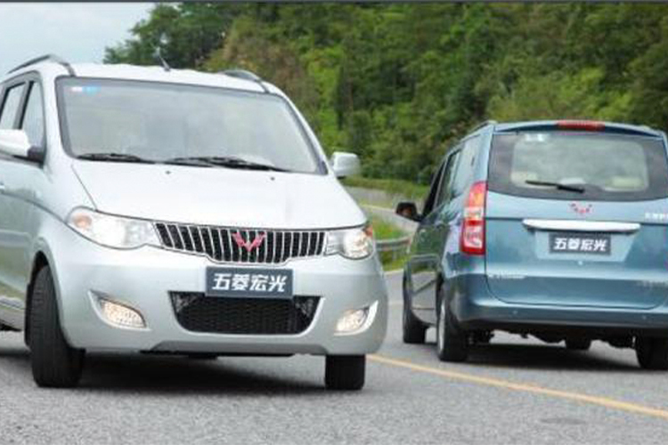 這些熱門車十年有啥變化？五菱宏光依然是巔峰，飛度回歸“原點”