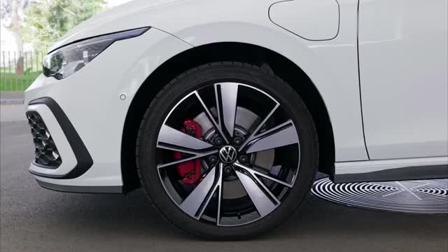 2021款大眾高爾夫GTE實(shí)車展示，拿到鑰匙坐進(jìn)駕駛室，霸氣上演