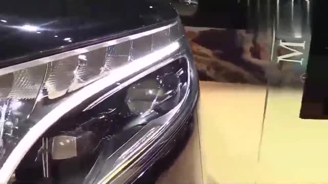 2020款全新奔馳V-Class V250，這顏值和設(shè)計，我頓時心動了