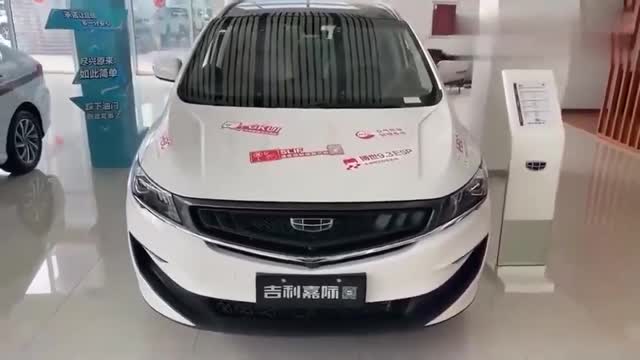 新款吉利嘉际6座版到店实拍, 了解外观内饰后, 给个不