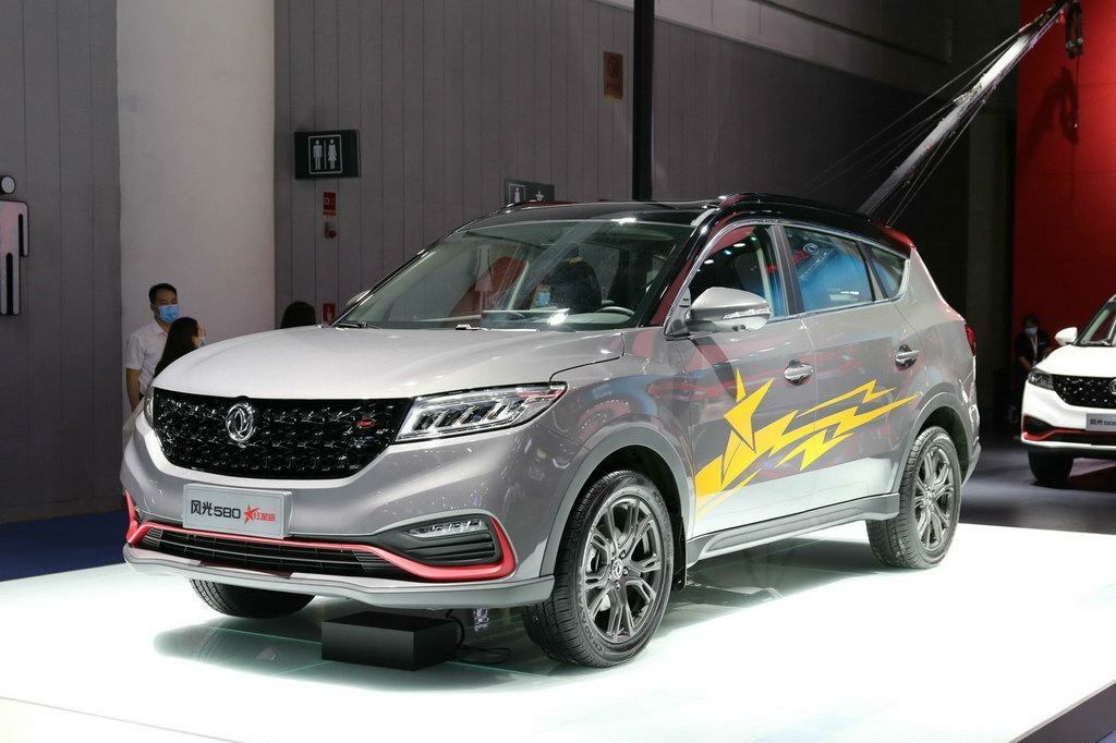 過彎從不飄的SUV，重近1.6噸入門有ESP，車長4.7米