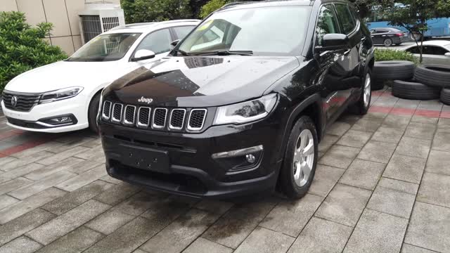 第一人称实拍 JEEP 指南者 花A级车的钱买辆“硬”车