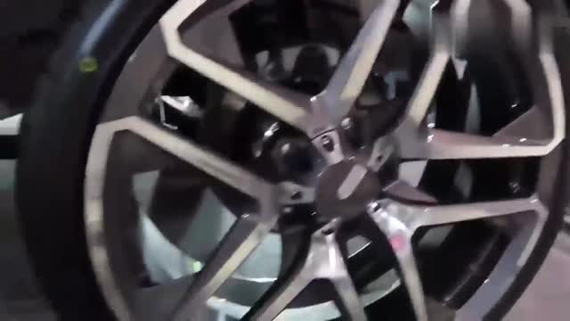 2020款鈴木吉姆尼定制版亮相車展，這顏值我徹底心動(dòng)了