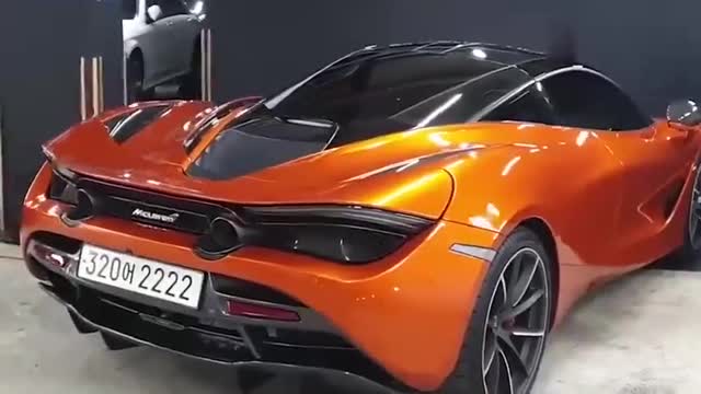 買的2020款邁凱倫720S，這車開出去，就問你拉風(fēng)嗎？