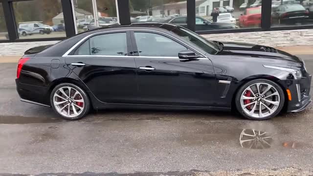 一輛小黑車能帥到什么樣子，凱迪拉克CTS-V內(nèi)外實(shí)拍
