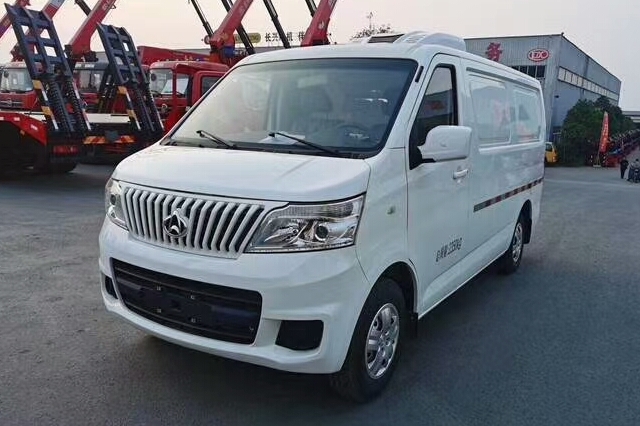 長(zhǎng)安睿行M80面包冷藏車報(bào)價(jià)|2.3米冷鏈車價(jià)格