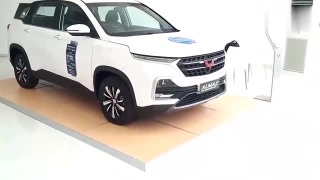 国产七座神车,2020款五菱宏光almaz,这颜值你还想啥马自达?