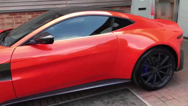阿斯頓馬丁V8 Vantage,內(nèi)外實(shí)拍欣賞