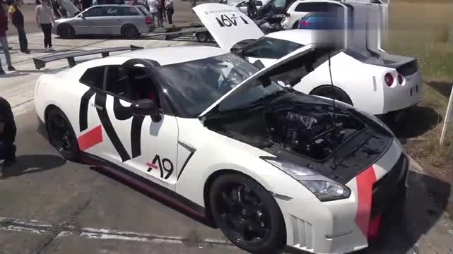 日產GT-R R35與奧迪RS6誰更厲害？直線加速后你就明白了