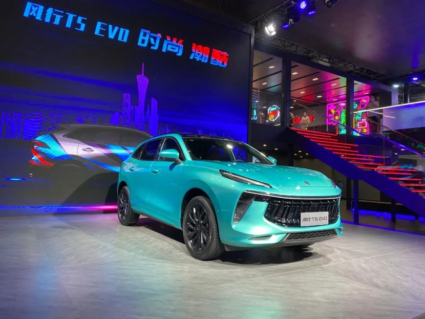 东风风行t5 evo高调出道,号称"中国第二好看suv"