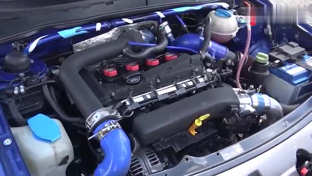 Seat Ibiza與?？怂筊S直線加速比賽，看看誰(shuí)才是王者？