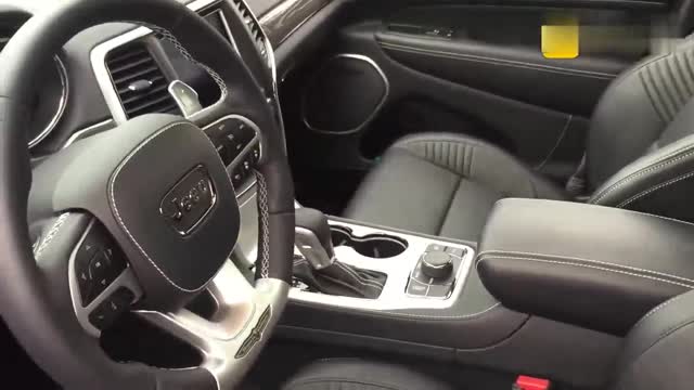 打開車門感受下，大切諾基TrackHawk 凱迪拉克CTSV 攬勝運動版SVR