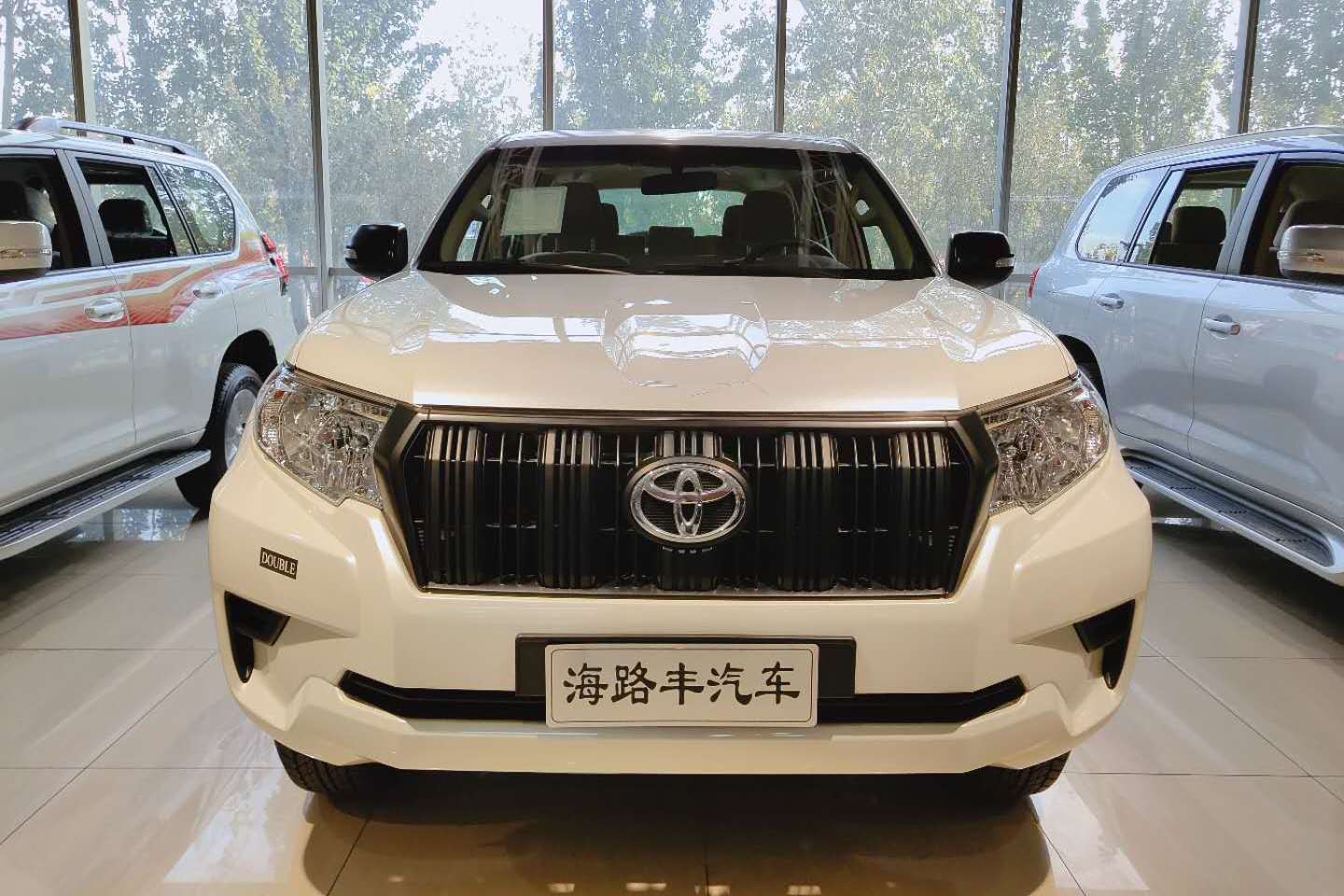 公認(rèn)高保值率的SUV，20款豐田霸道2700最新行情價(jià)格