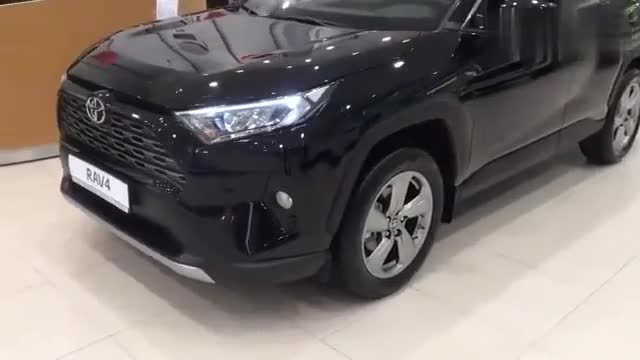 2020款豐田RAV4到店實拍，外觀內(nèi)飾全面升級，太帥氣了！