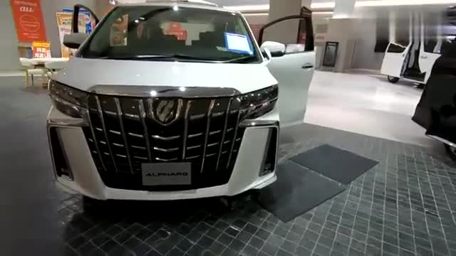 2020款豐田埃爾法ALPHARD，了解完外觀和空間，給個(gè)不買的理由！