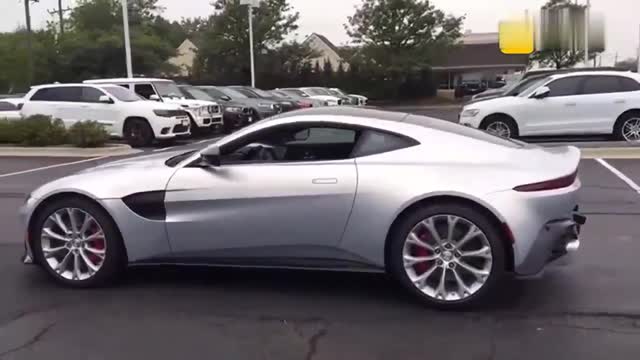 實(shí)拍阿斯頓馬丁V8 Vantage，貴族的運(yùn)動(dòng)魅力