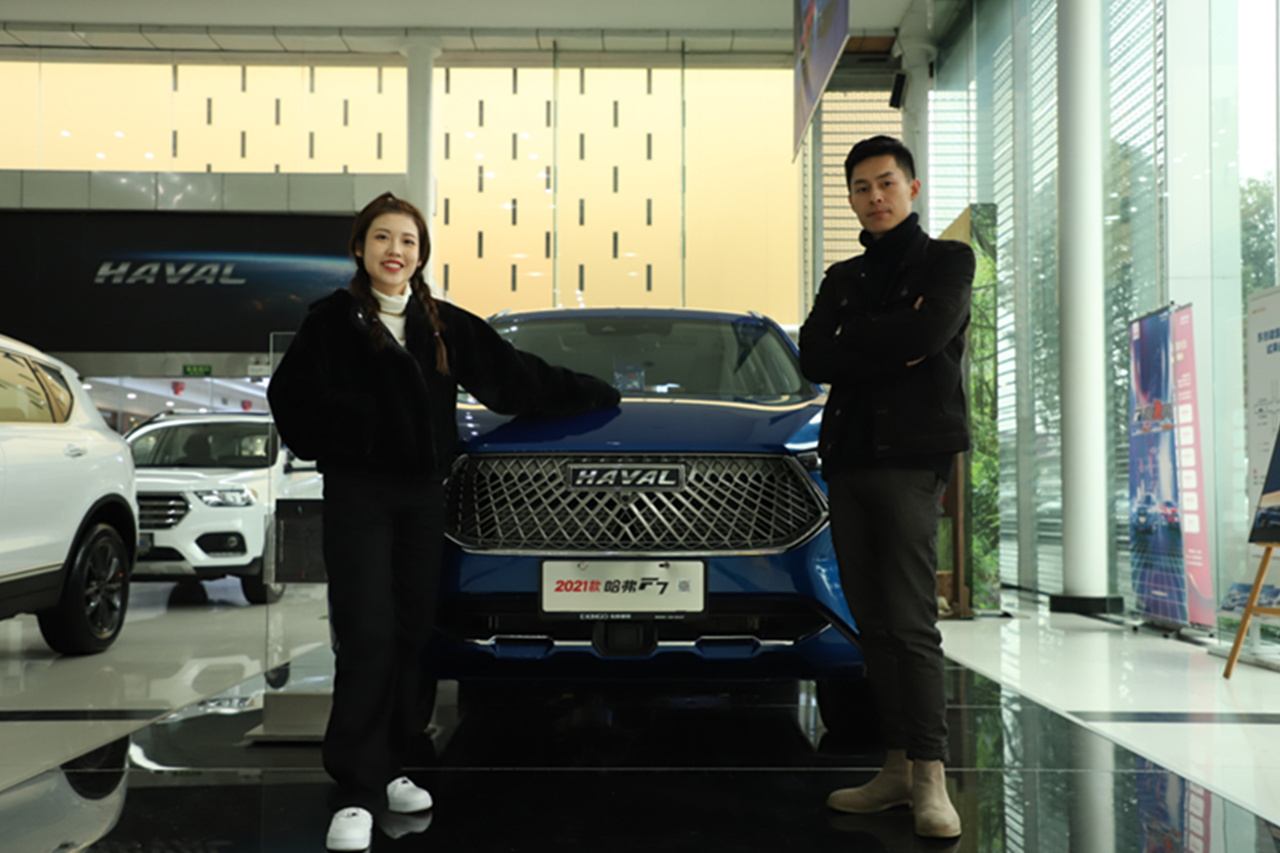 玩轉(zhuǎn)抖音、車?yán)颣歌，2021哈弗F7的潮流智能讓說唱歌手驚呆